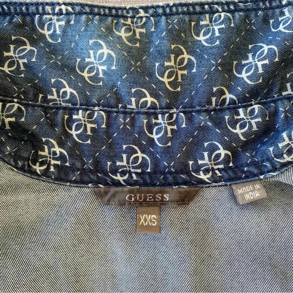 Vintage Guess Y2K Monogram Button-Up Shirt - Size Small - Denim Look - Picture 6 of 14